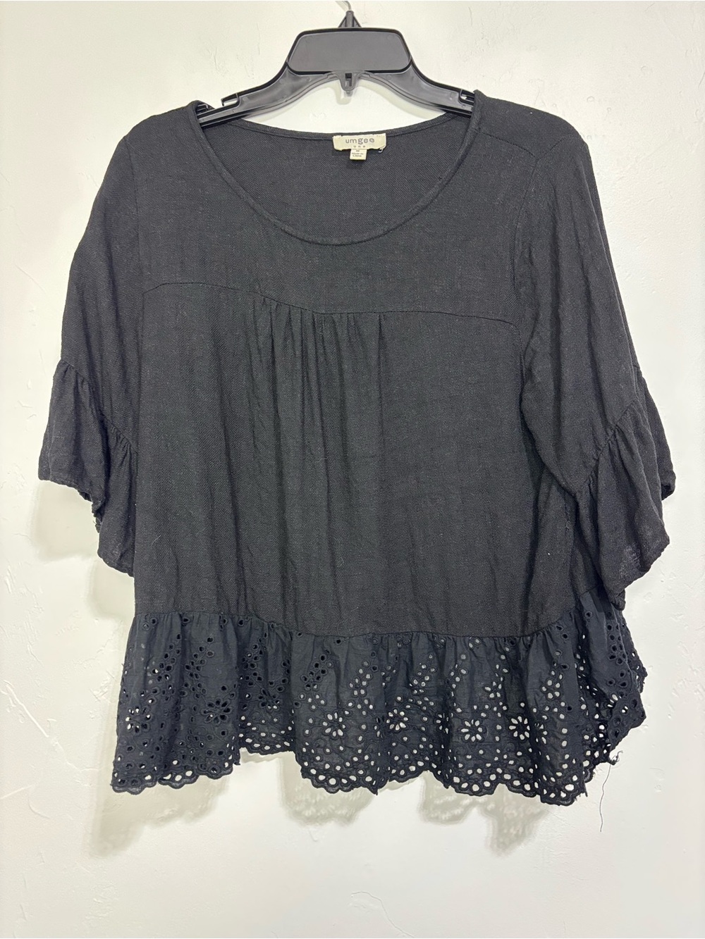 Umgee Women's Black Solid Linen Blend Eyelet Ruffle Pullover Blouse Medium Boho